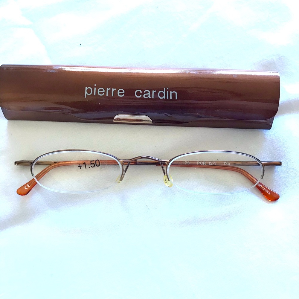 Pierre Cardin reading glasses new . Size/L +1.50